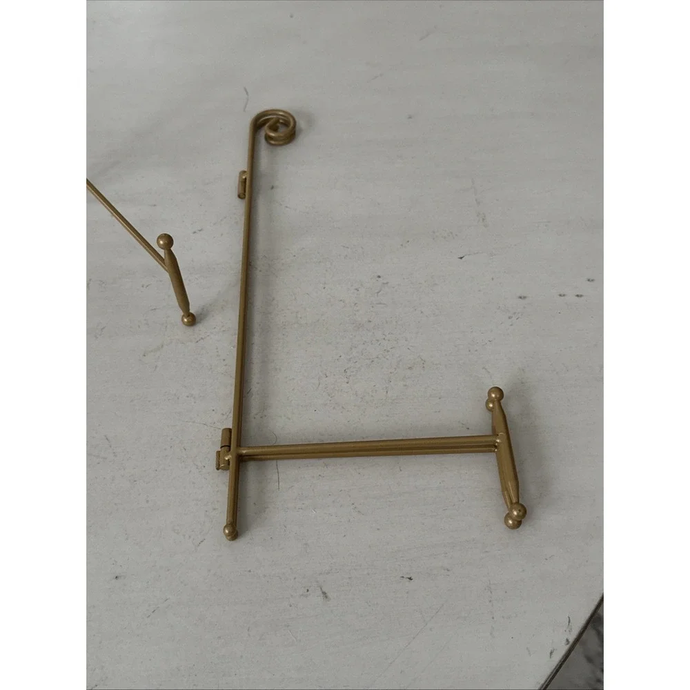 Gold Plate Stands, 12